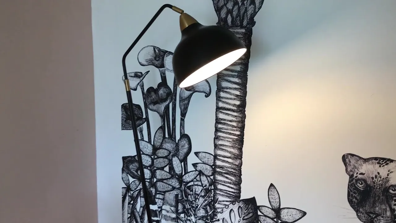 SWAN FLOOR Lampe de lecture LED Bois Tactile H135cm