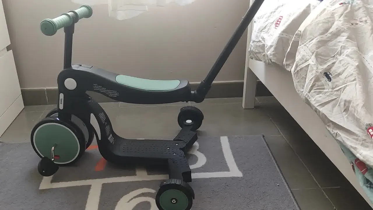 draisienne et tricycle 2-en-1 avec barre de poussée - Draisienne - Vert KOVAPAA draisienne et tricycle 2-en-1 avec barre de poussée - Draisienne - Vert KOVAPAA